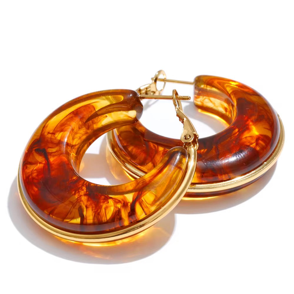 Cloe hoops