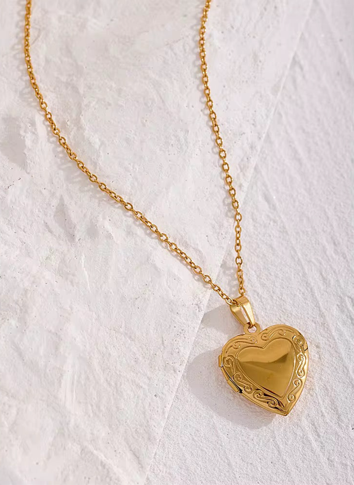 Heart locked Necklace